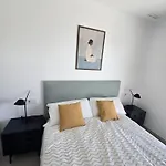 Eden La Mata 2 Bedroom * 托雷维耶哈