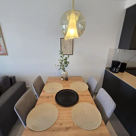 Eden La Mata 2 Bedroom 公寓