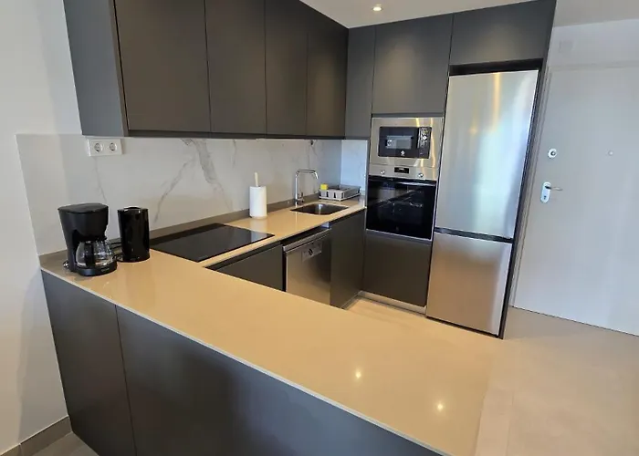 Eden La Mata 2 Bedroom Apartment *